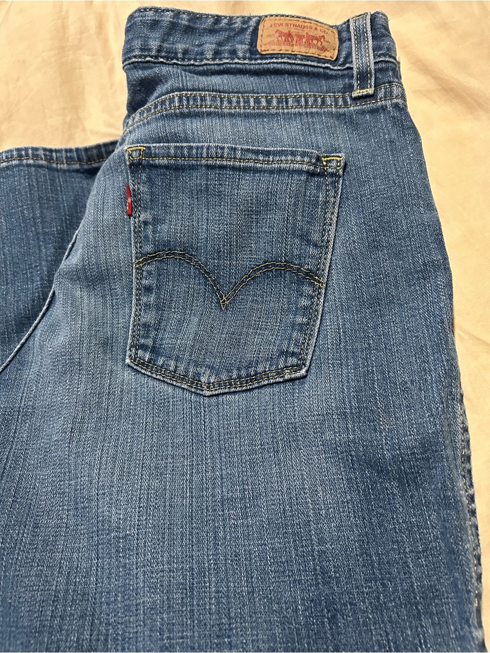 LEVI’S Mid Rise 553 and Boot Jeans - Blue Denim short - Picture 3 of 8